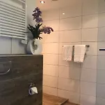 Modern Egmond Daire