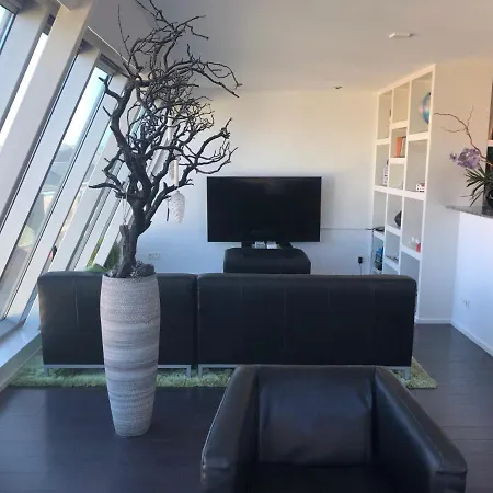 Modern Egmond Apartment *