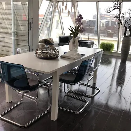 Modern Egmond Egmond aan Zee